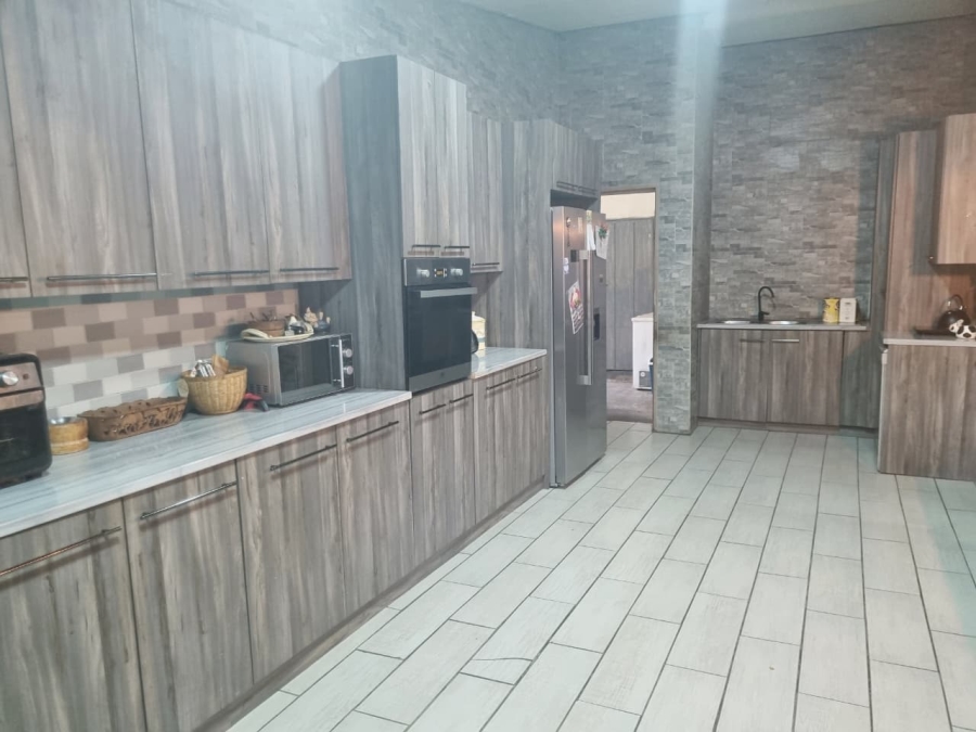 3 Bedroom Property for Sale in Sonland Park Gauteng
