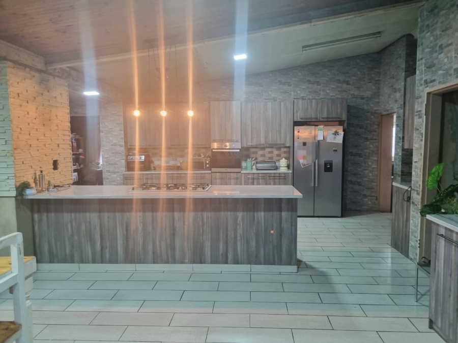 3 Bedroom Property for Sale in Sonland Park Gauteng