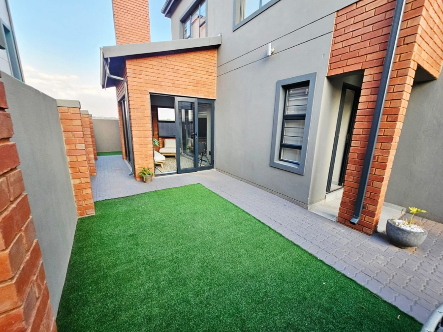 3 Bedroom Property for Sale in Raslouw Gauteng