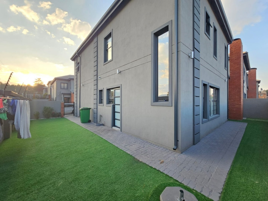 3 Bedroom Property for Sale in Raslouw Gauteng