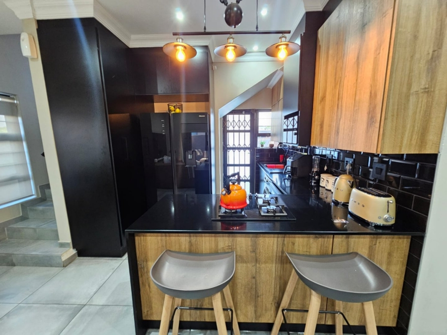 3 Bedroom Property for Sale in Raslouw Gauteng