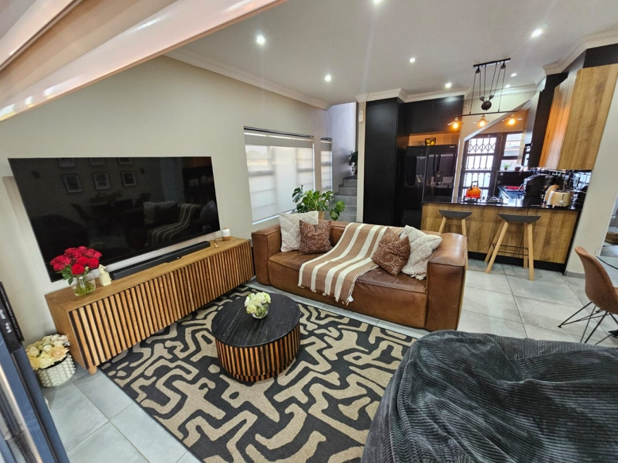 3 Bedroom Property for Sale in Raslouw Gauteng