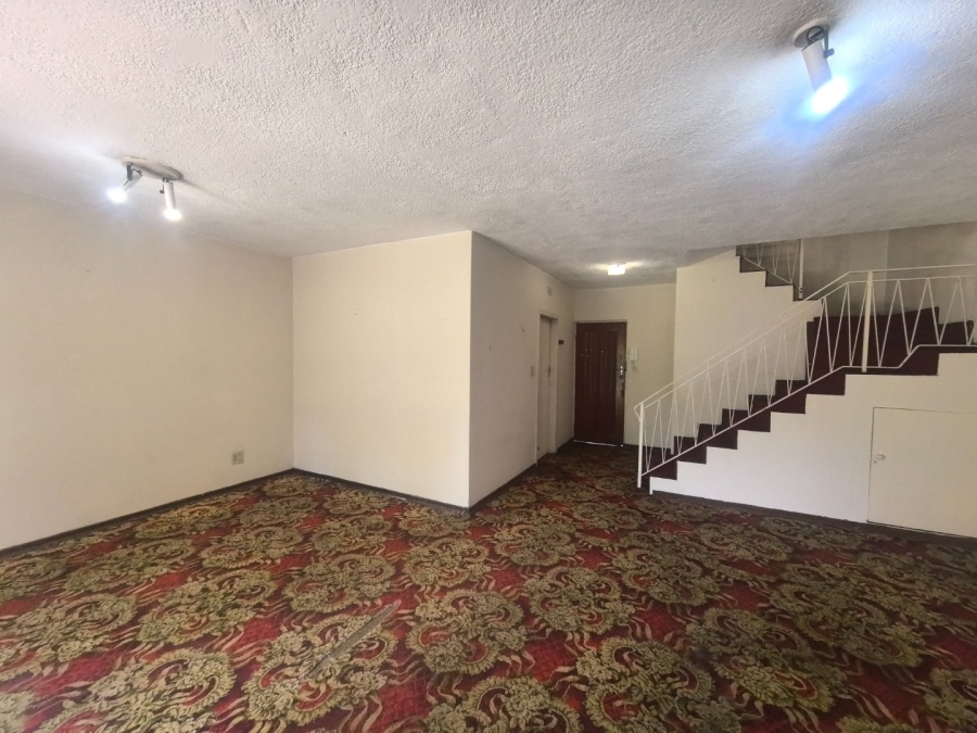 2 Bedroom Property for Sale in Lyndhurst Gauteng