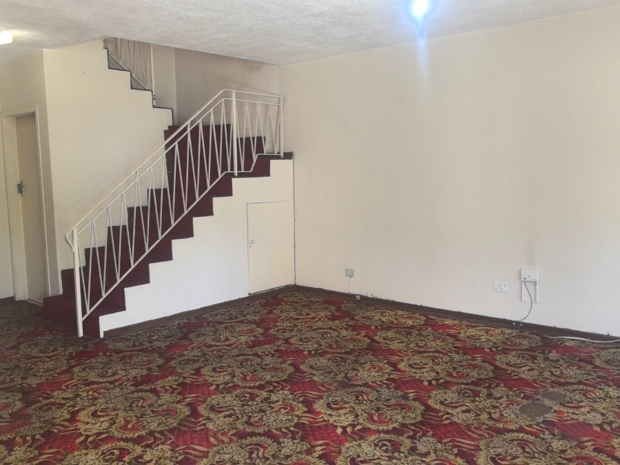 2 Bedroom Property for Sale in Lyndhurst Gauteng