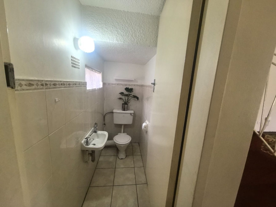 2 Bedroom Property for Sale in Lyndhurst Gauteng