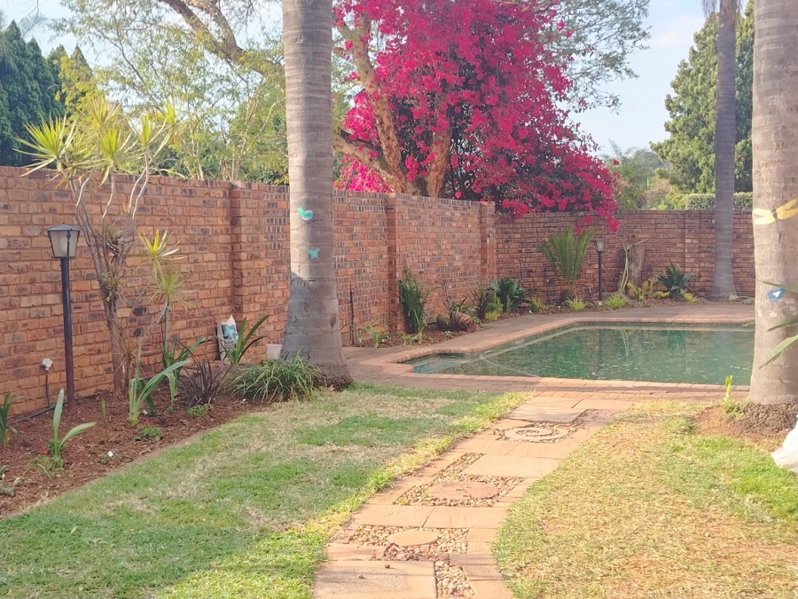 3 Bedroom Property for Sale in Faerie Glen Gauteng