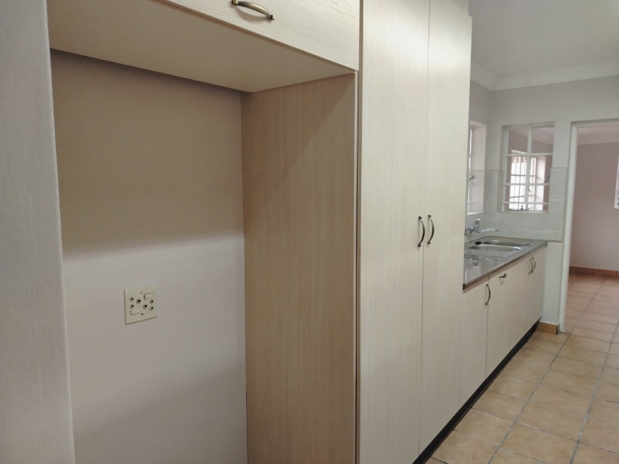 3 Bedroom Property for Sale in Faerie Glen Gauteng