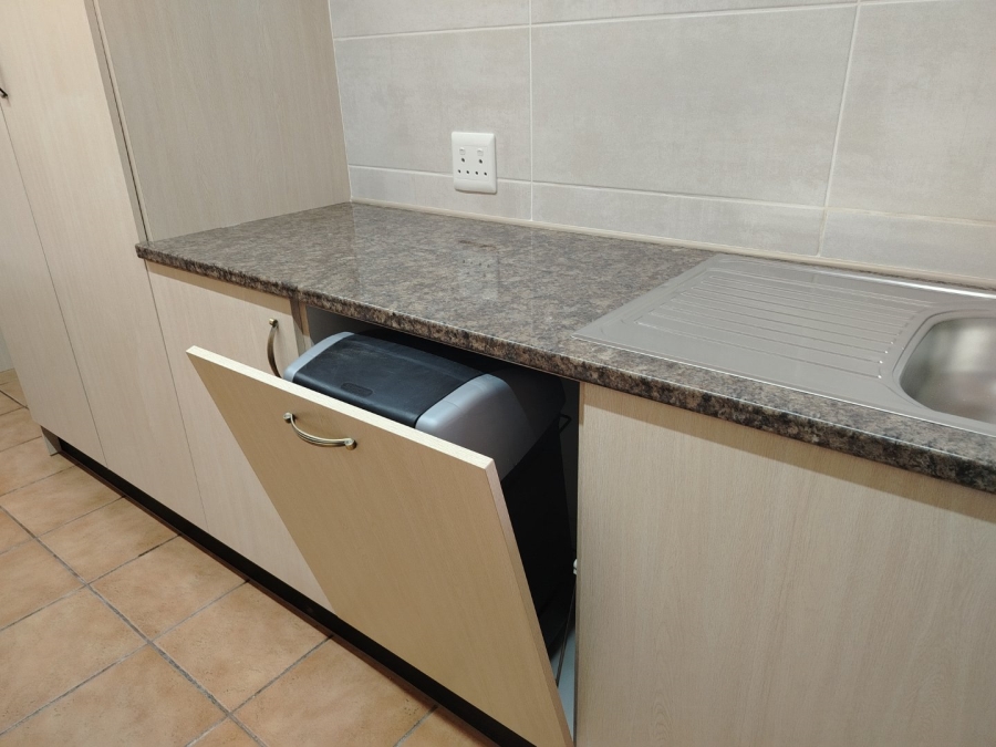 3 Bedroom Property for Sale in Faerie Glen Gauteng