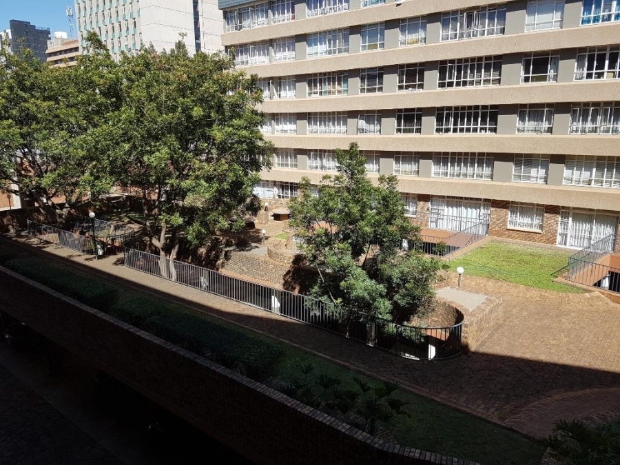 1 Bedroom Property for Sale in Hatfield Gauteng