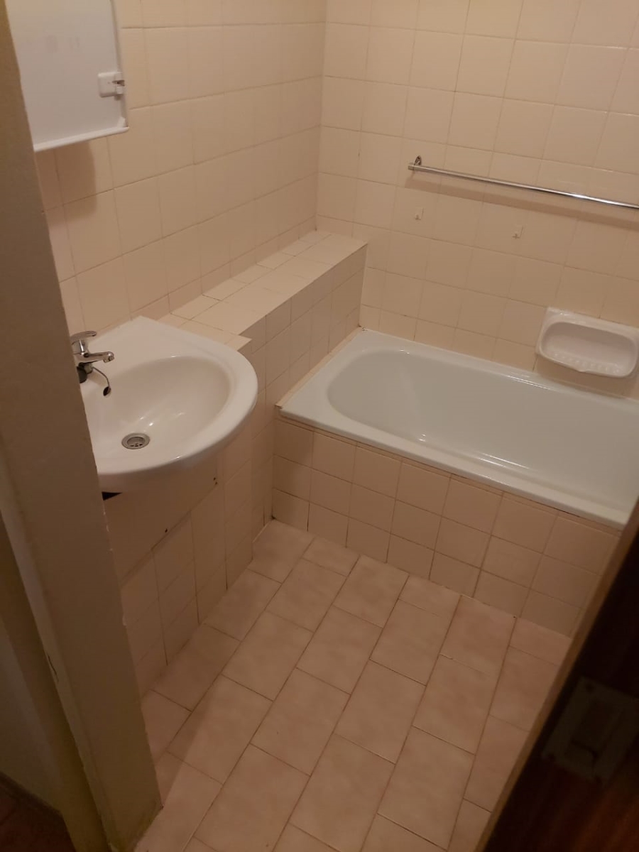 1 Bedroom Property for Sale in Hatfield Gauteng
