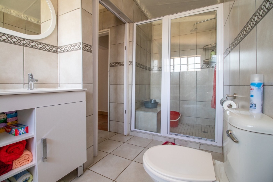 11 Bedroom Property for Sale in Bonaero Park Gauteng