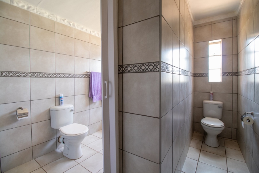 11 Bedroom Property for Sale in Bonaero Park Gauteng