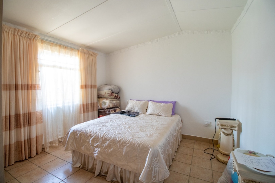 11 Bedroom Property for Sale in Bonaero Park Gauteng