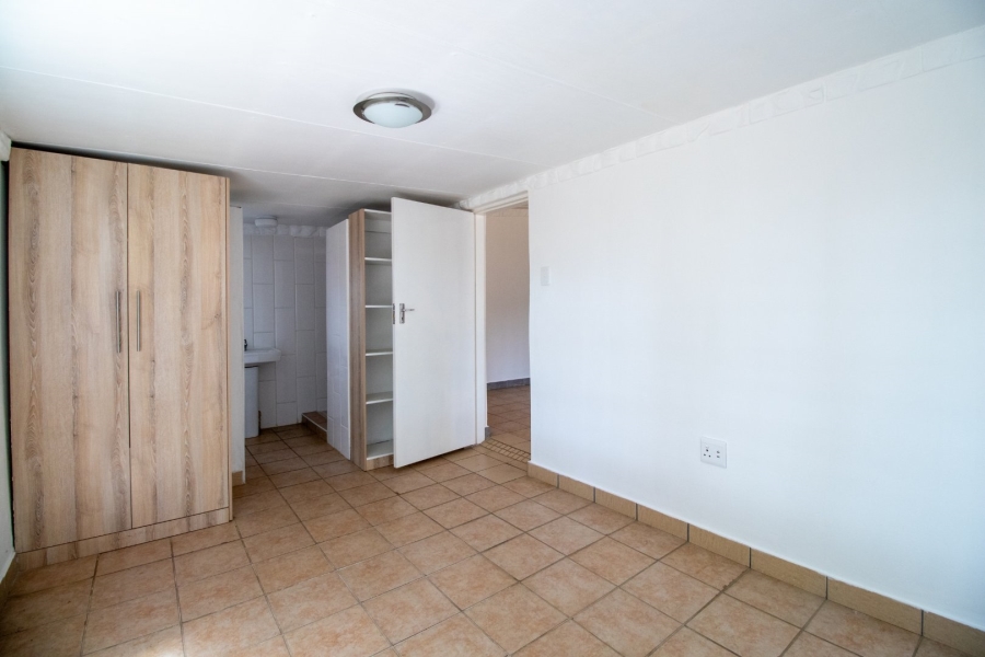 11 Bedroom Property for Sale in Bonaero Park Gauteng