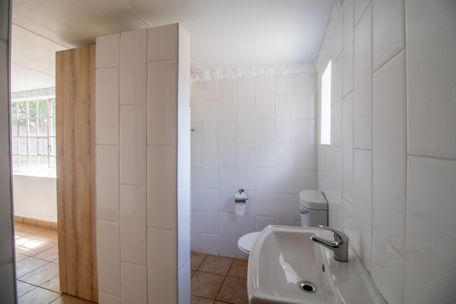 11 Bedroom Property for Sale in Bonaero Park Gauteng
