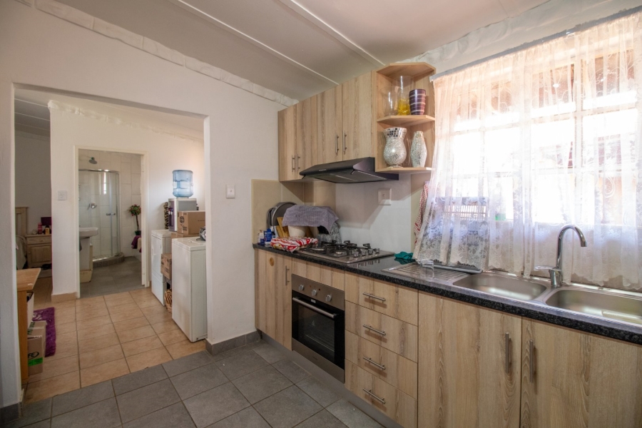 11 Bedroom Property for Sale in Bonaero Park Gauteng