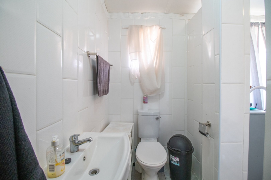 11 Bedroom Property for Sale in Bonaero Park Gauteng