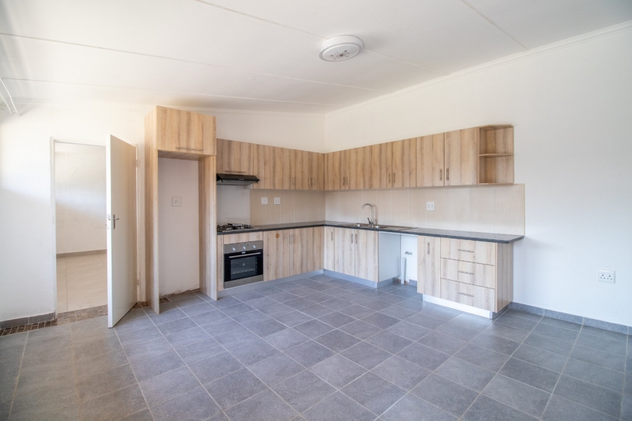 11 Bedroom Property for Sale in Bonaero Park Gauteng