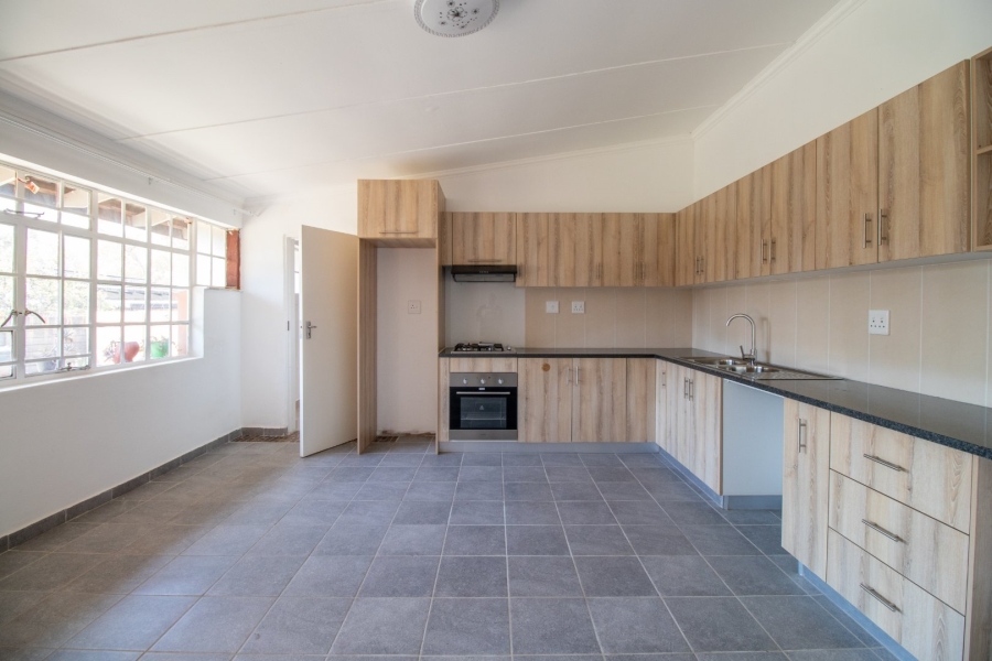 11 Bedroom Property for Sale in Bonaero Park Gauteng