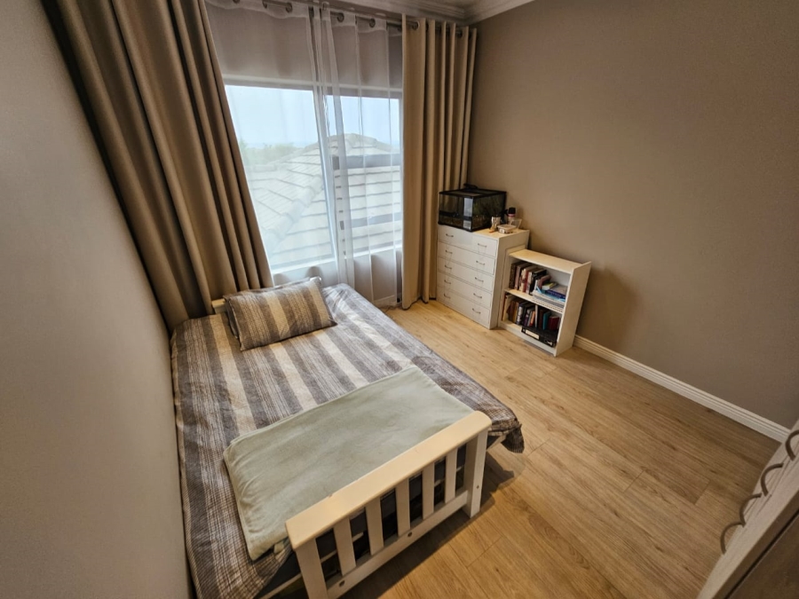 5 Bedroom Property for Sale in Monavoni Gauteng