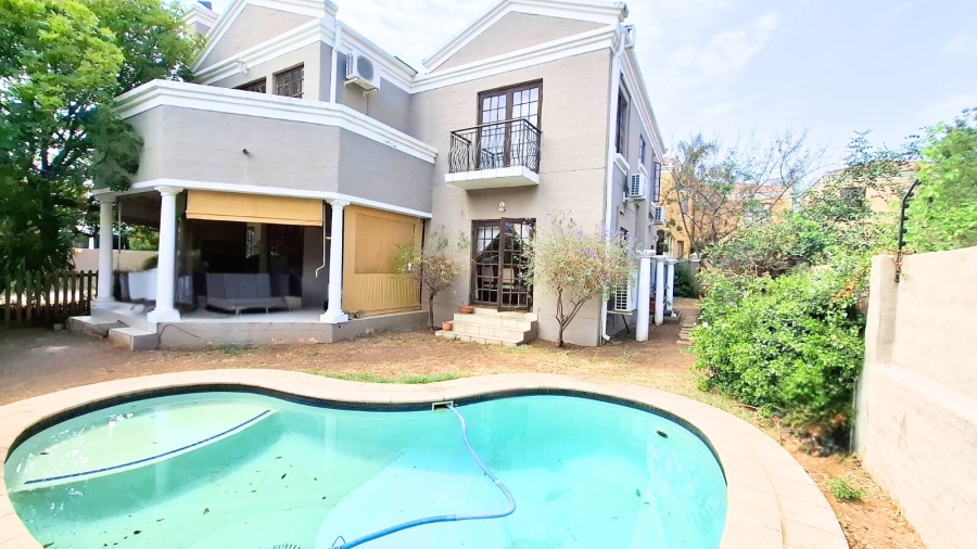 5 Bedroom Property for Sale in Kyalami Hills Gauteng