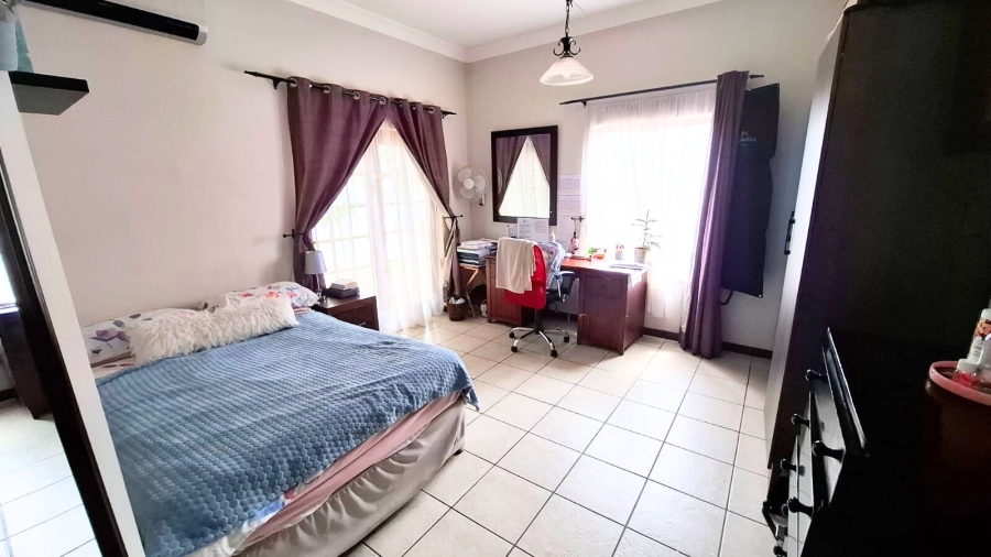 5 Bedroom Property for Sale in Kyalami Hills Gauteng