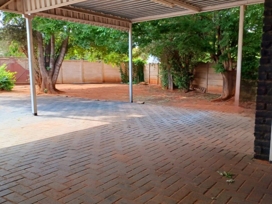 3 Bedroom Property for Sale in Sonland Park Gauteng