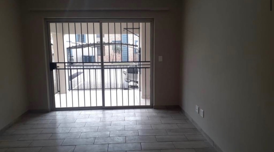 To Let 2 Bedroom Property for Rent in North Riding Gauteng