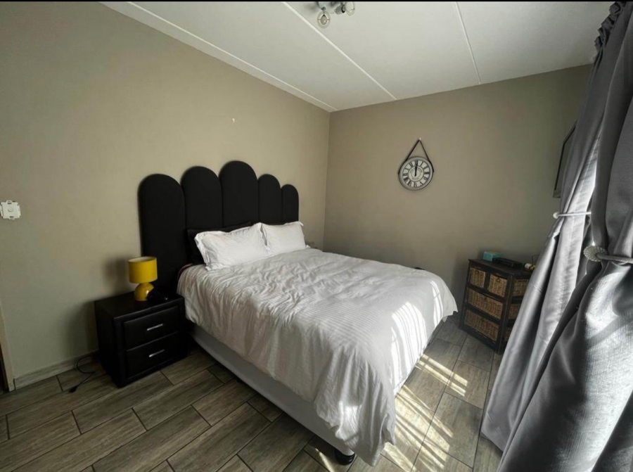 To Let 2 Bedroom Property for Rent in North Riding Gauteng