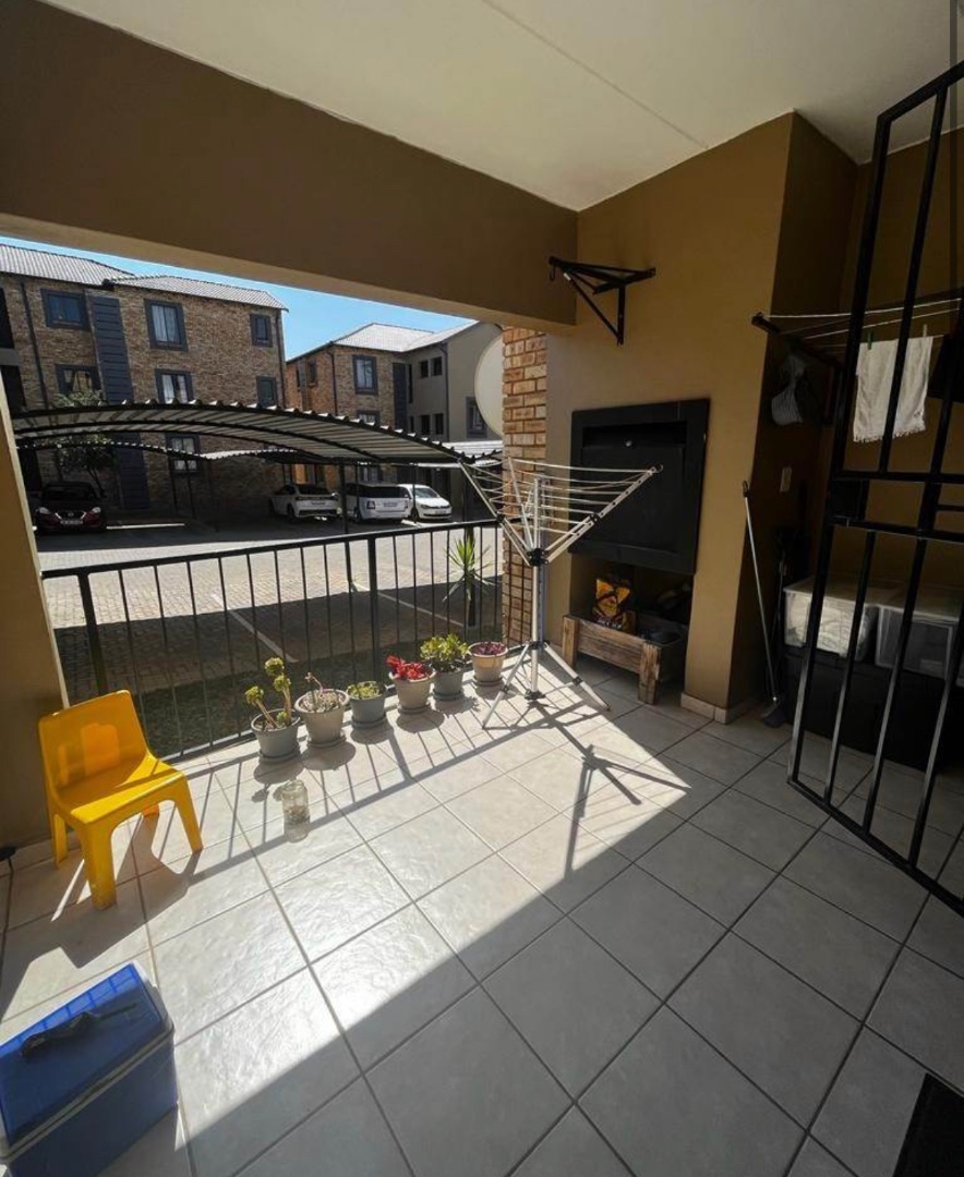 To Let 2 Bedroom Property for Rent in North Riding Gauteng