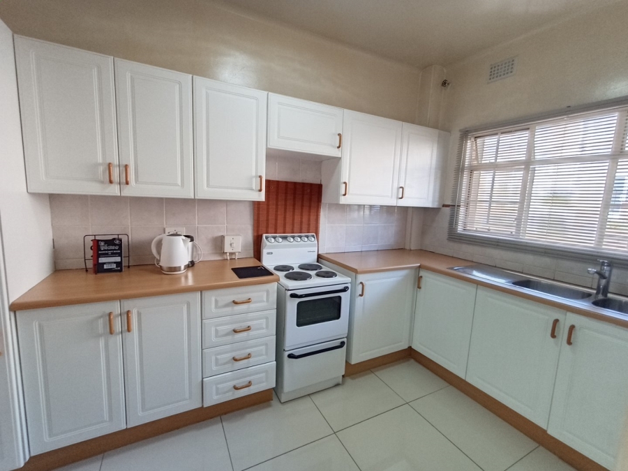 To Let 1 Bedroom Property for Rent in Waverley Gauteng