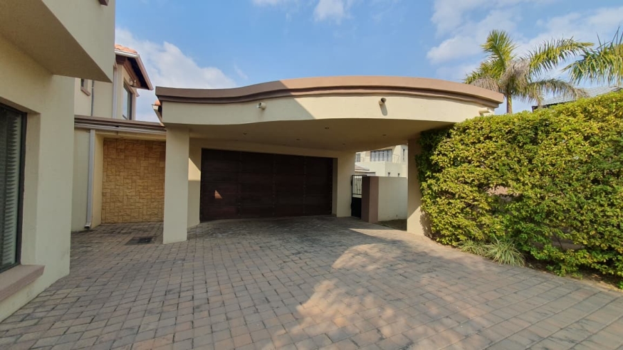 4 Bedroom Property for Sale in Blue Valley Golf Estate Gauteng