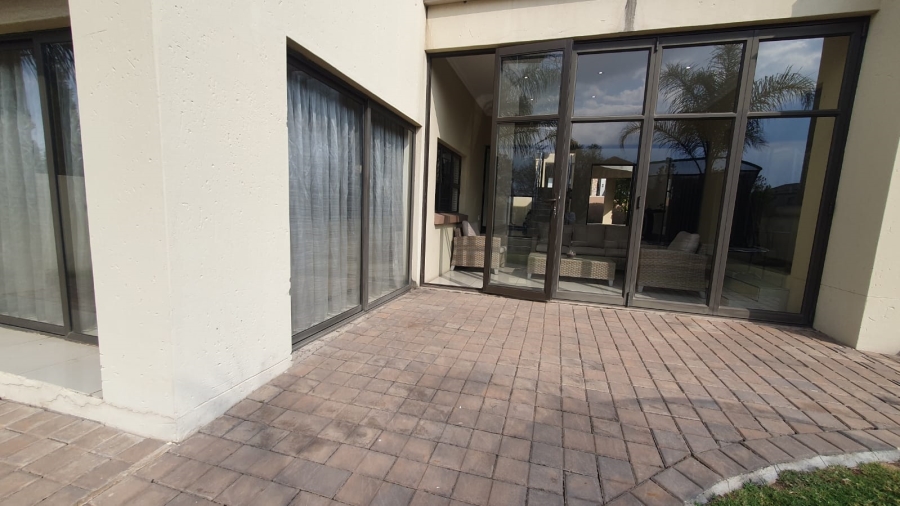 4 Bedroom Property for Sale in Blue Valley Golf Estate Gauteng