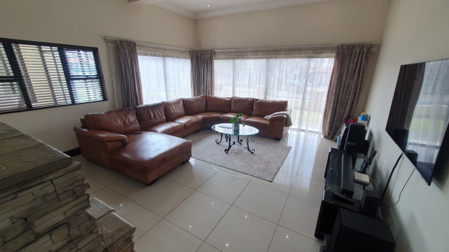 4 Bedroom Property for Sale in Blue Valley Golf Estate Gauteng