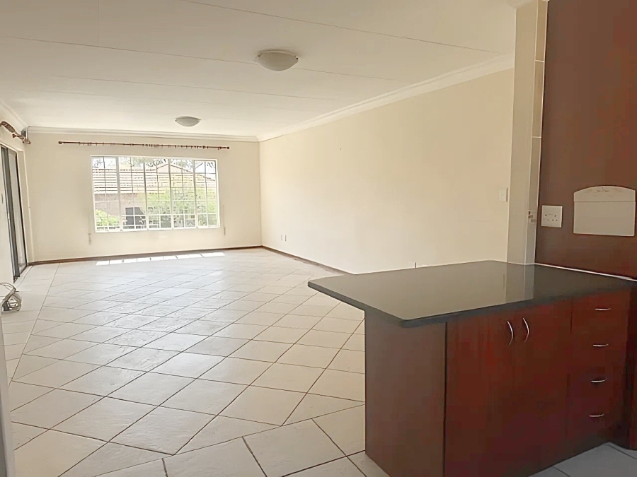 3 Bedroom Property for Sale in Honeydew Manor Gauteng