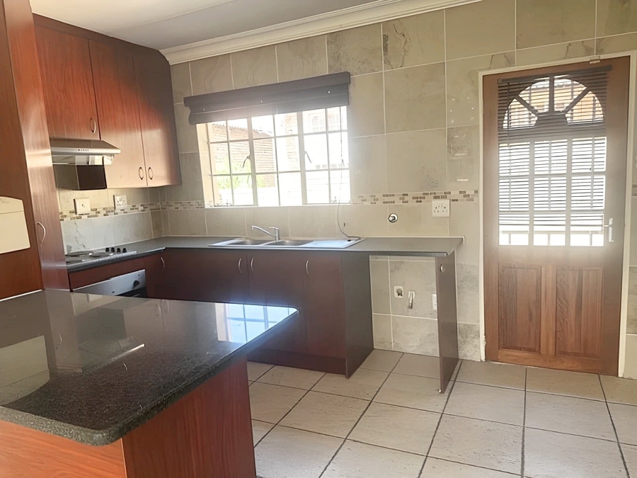 3 Bedroom Property for Sale in Honeydew Manor Gauteng