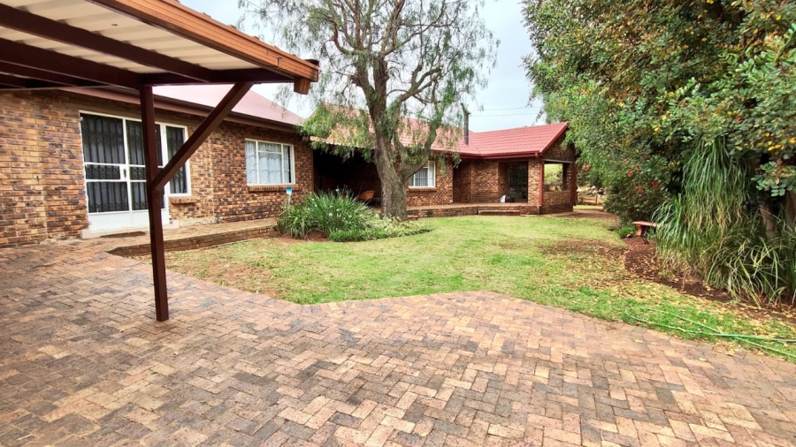 4 Bedroom Property for Sale in Vaal Marina Gauteng