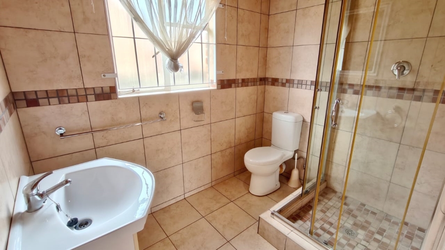 4 Bedroom Property for Sale in Vaal Marina Gauteng