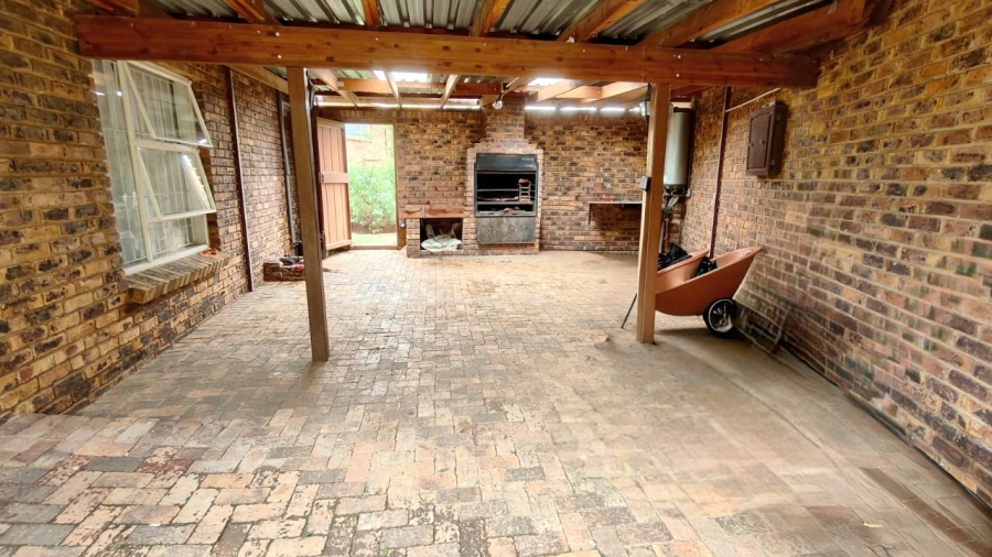 4 Bedroom Property for Sale in Vaal Marina Gauteng