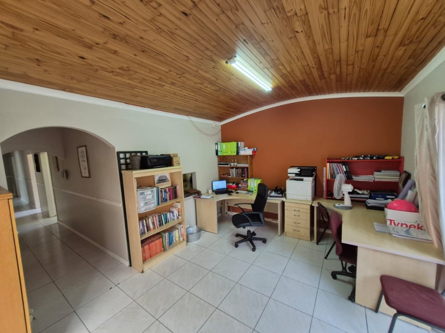 4 Bedroom Property for Sale in Wingate Park Gauteng