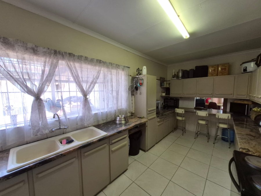 4 Bedroom Property for Sale in Wingate Park Gauteng