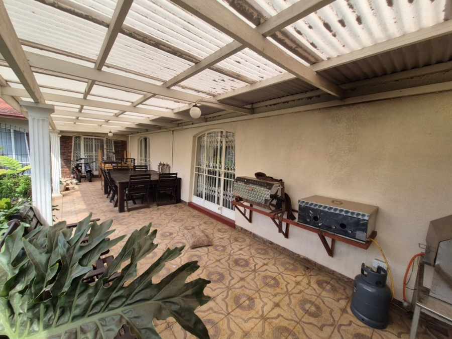 4 Bedroom Property for Sale in Wingate Park Gauteng