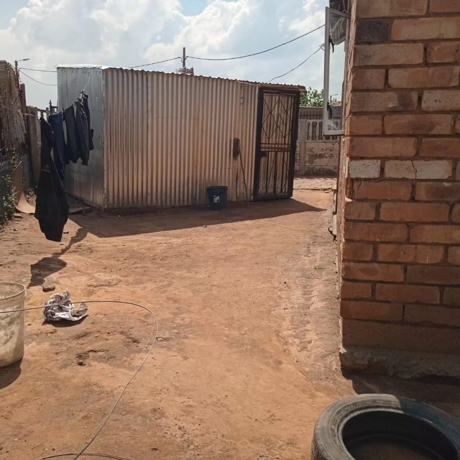 2 Bedroom Property for Sale in Daveyton Gauteng