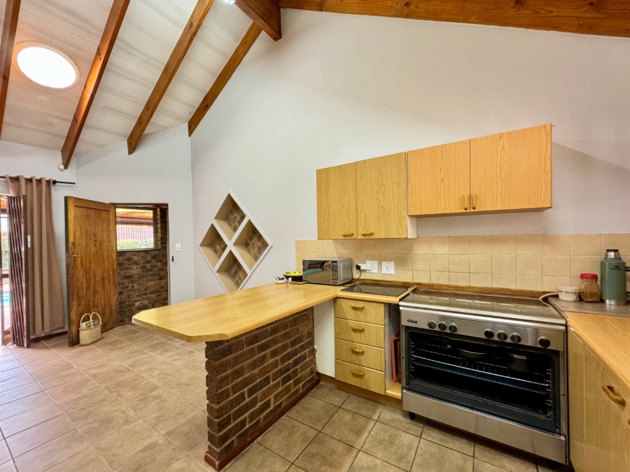 4 Bedroom Property for Sale in Pierre Van Ryneveld Gauteng