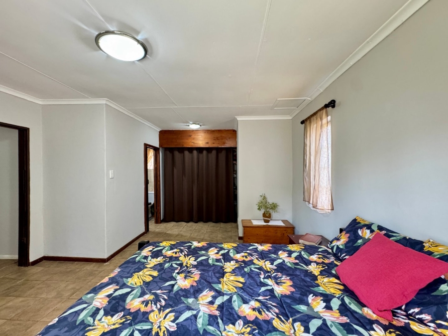 4 Bedroom Property for Sale in Pierre Van Ryneveld Gauteng
