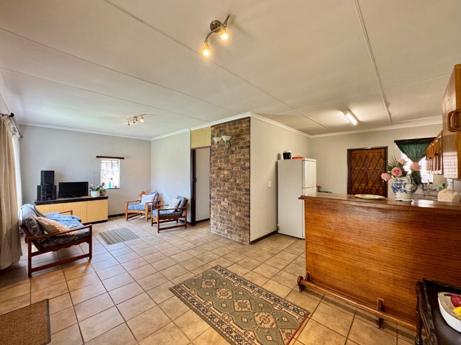 4 Bedroom Property for Sale in Pierre Van Ryneveld Gauteng
