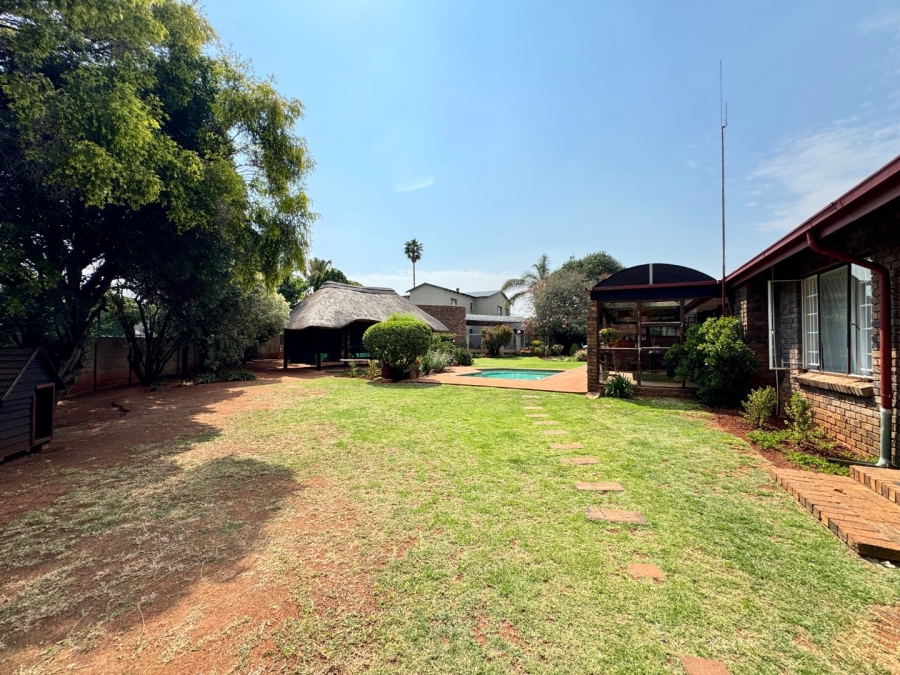 4 Bedroom Property for Sale in Pierre Van Ryneveld Gauteng