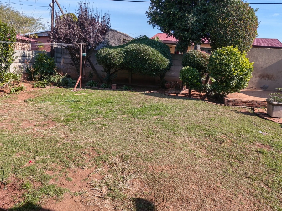 5 Bedroom Property for Sale in Sophiatown Gauteng