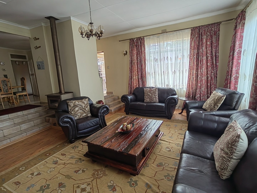 5 Bedroom Property for Sale in Sophiatown Gauteng