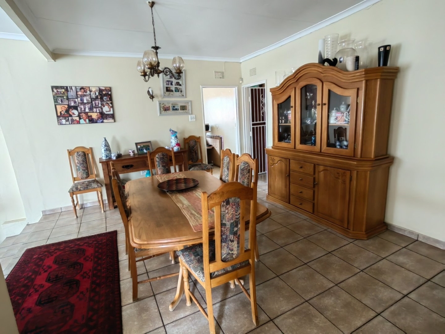 5 Bedroom Property for Sale in Sophiatown Gauteng